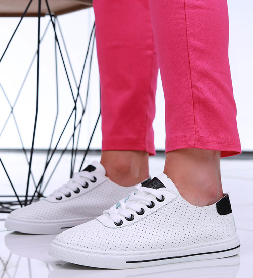 Ażurowe sznurowane biało czarne tenisówki damskie /E2-2 16241 G282/