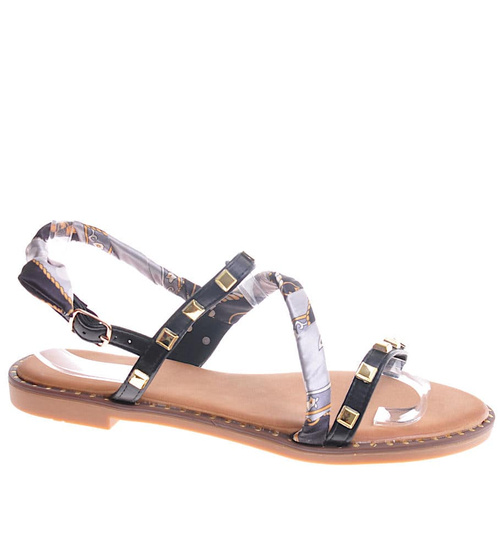 Czarne sandały damskie na płaskim obcasie /F7-2 12142 T3/