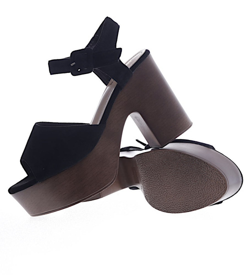 Czarne damskie sandały na platformie /C1-3 13106 T2/