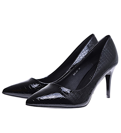 Czarne klasyczne szpilki damskie ze szpicem /F9-2 15207 T293/