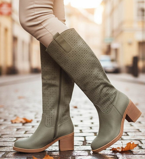 Zielone kozaki damskie na obcasie /L2-3 18599 T381/