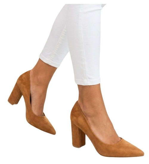 Zamszowe karmelowe czółenka na słupku /A10-3 18665 T152/