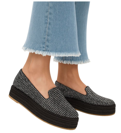 Czarne wsuwane półbuty espadryle na platformie /C5-1 17227 G9-84/