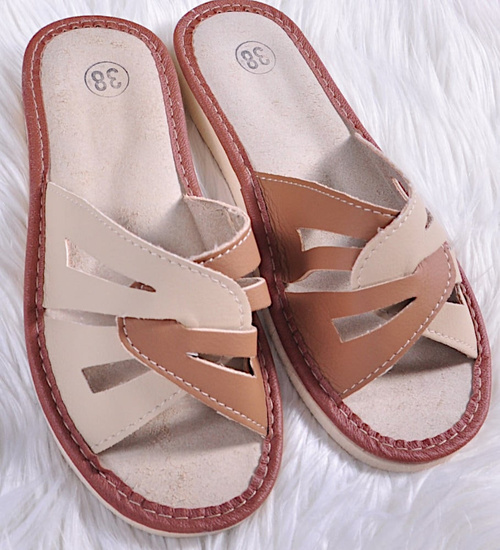 Brązowo-beżowe klapki domowe /G1-1 10932 S195/