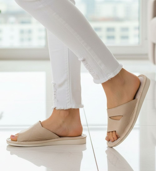 Damskie skórzane klapki BEŻOWE /F6-1 4826 S175/