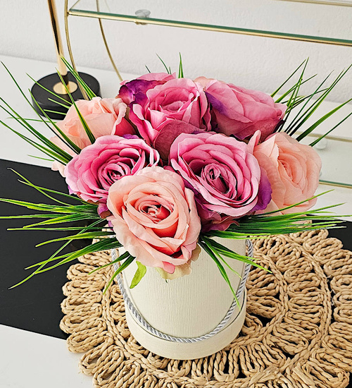 Flower box- śliczne kolorowe róże na prezent /FL48A M312/