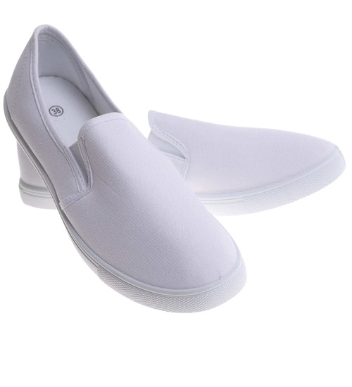 Białe materiałowe tenisówki slip on /C5-2 17772 T280/