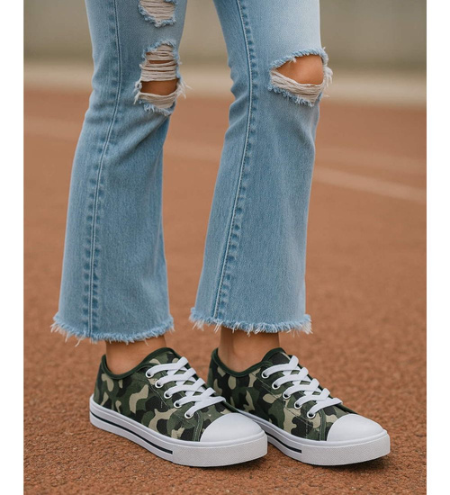 Klasyczne białe trampki z niską cholewką /A9-1 15576 T089/