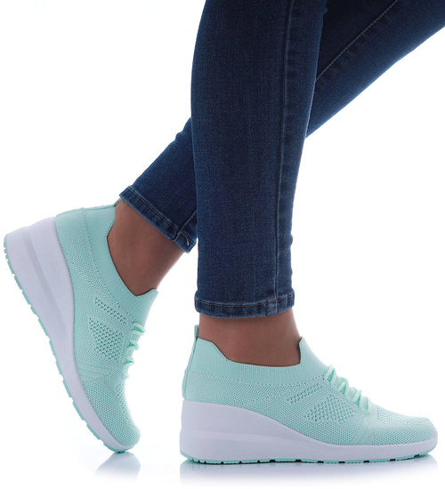 Zielone trampki damskie na koturnie /G6-2 17420 T196/