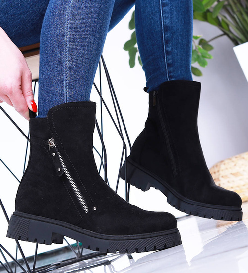 Zimowe zamszowe czarne botki na klocku /E5-1 15378 T533/