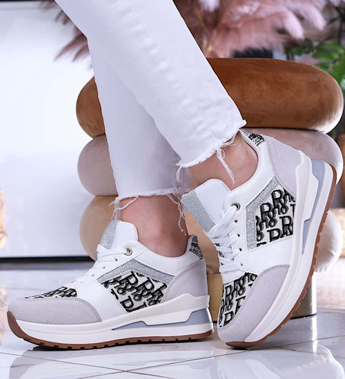 Białe trampki sneakersy na niskim koturnie /F1-3 13928 T299/