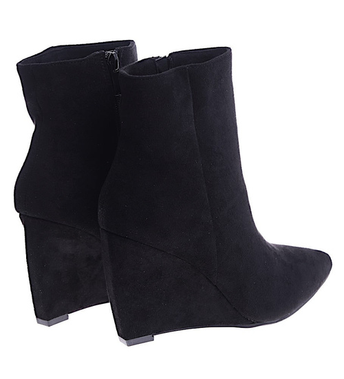 Czarne ocieplane botki na koturnie /F2-3 14820 T346/