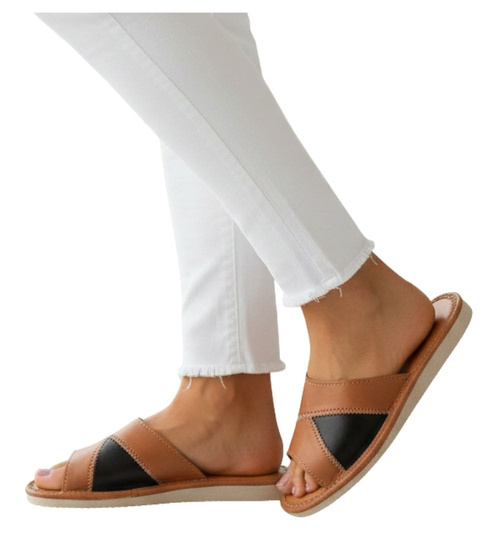 Brązowe kapcie damskie klapki domowe /G7-1 10930 S195/