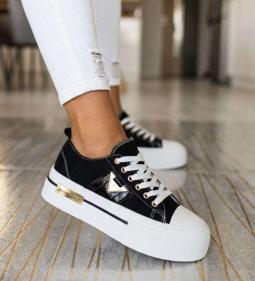 Czarne trampki na wysokiej platformie /B2-1 18788 W233/