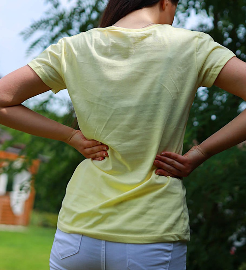 Żółta koszulka t-shirt z dziewczyną /H ub769 S191/