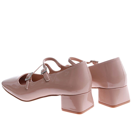 Beżowe czółenka z paskiem na niskim obcasie ost498