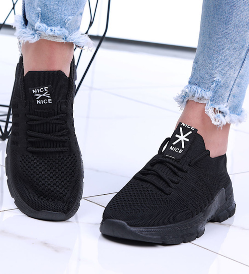 Wsuwane czarne buty sportowe damskie /D6-3 15618 T256/