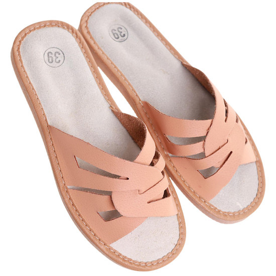 Beżowe klapki damskie z naturalnej skóry /E6-1 8453 S193/