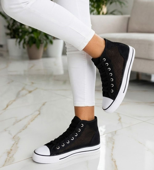 Ażurowe sznurowane trampki damskie Czarne /F1-1 16331 G9-84/