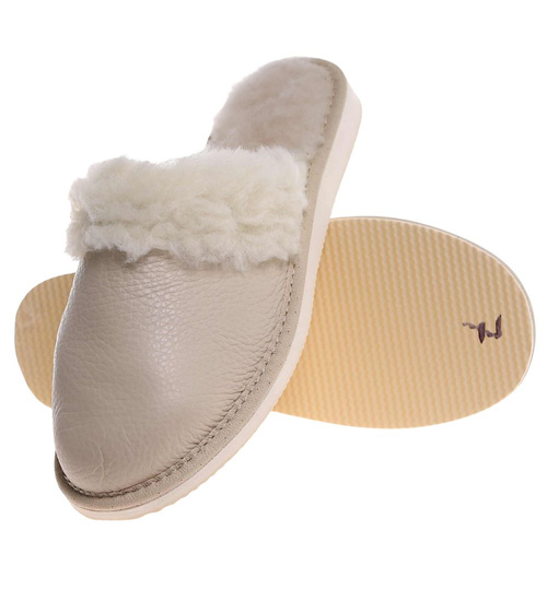 Skórzane beżowe kapcie damskie z wełną /D3-1 18465 S196/