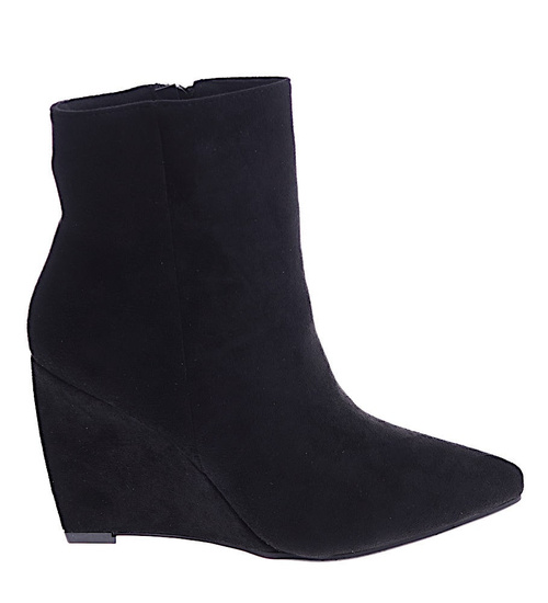 Czarne ocieplane botki na koturnie /F2-3 14820 T346/