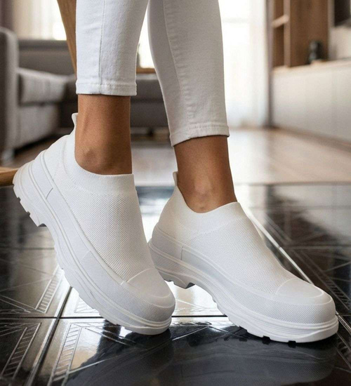 Białe trampki na platformie wsuwane /J5-2 18722 T7/