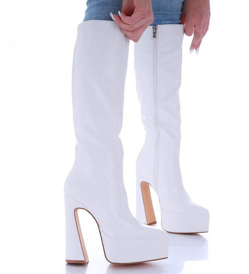 Białe kozaki damskie na platformie /A7-1 16914 G282/