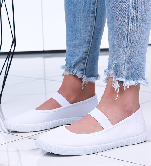 Wsuwane białe balerinki tenisówki czeszki /F6-2 15529 T295/