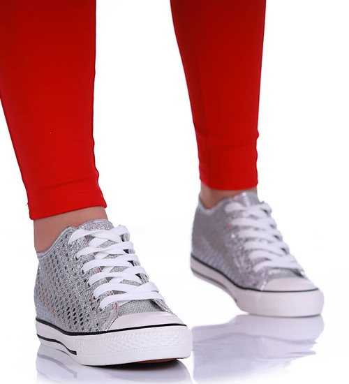 Wiązane srebrne trampki na koturnie /A10-2 16548 G8-61/