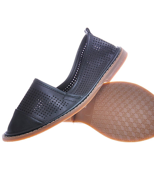 Ażurowe czarne półbuty damskie /G4-1 11316 T049/