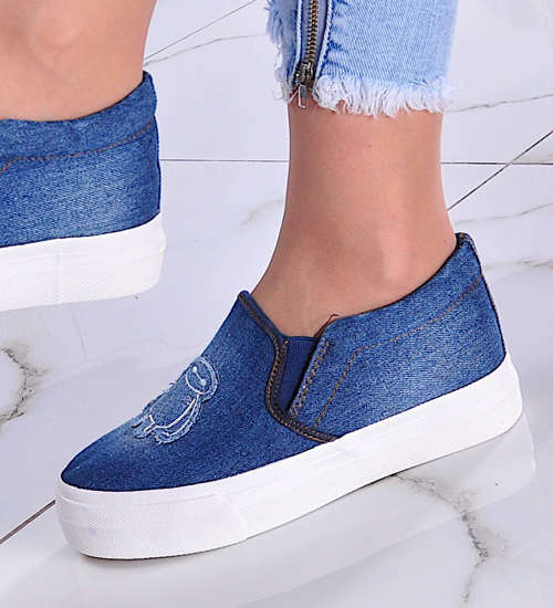 Wszuna tenisówki slip on na platformie Granatowe /D7-1 11383 T162/ Wszuna tenisówki slip on na platformie Granatowe /D7-1 11383 T162/