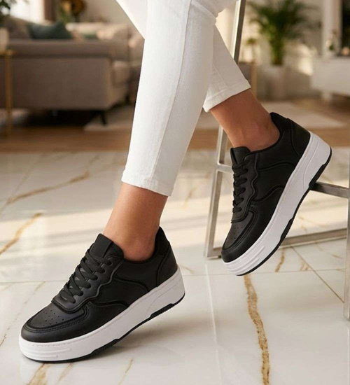 Czarne sznurowane damskie trampki na platformie /F4-2 15781 T232/