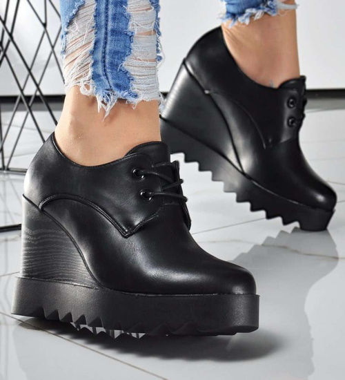 Damskie botki na koturnie Czarne /F8-3 9490 S233/