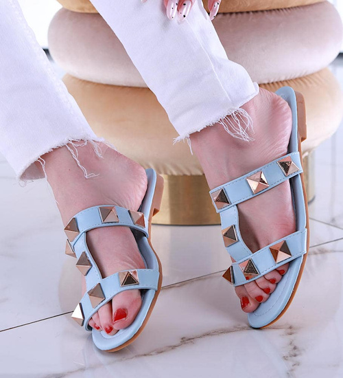 Niebieskie płaskie klapki damskie z piramidkami /C6-2 13556 T191/