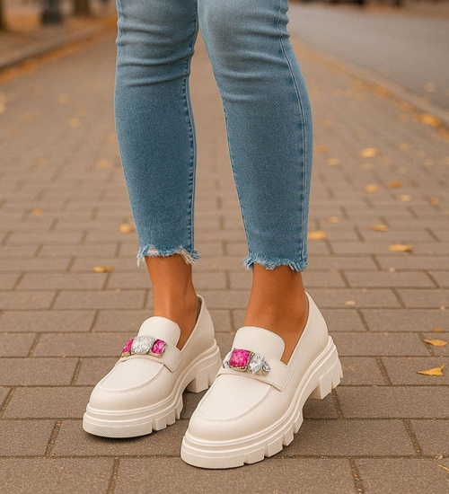 Beżowe półbuty mokasyny na platformie /C6-3 12708 T796/