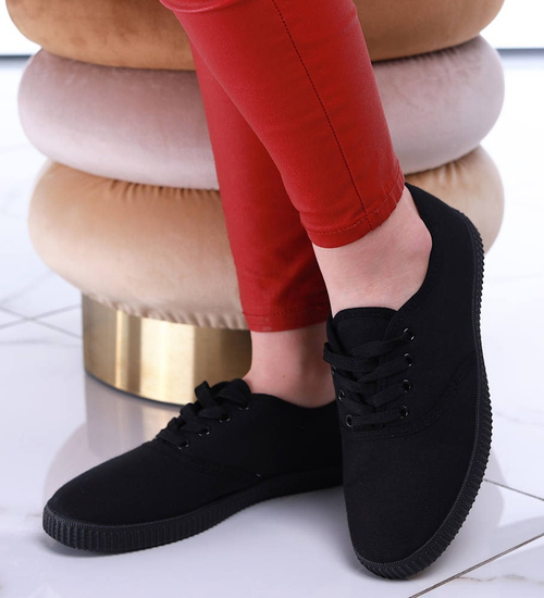 Sznurowane czarne tenisówki damskie /F1-3 13477 T233/