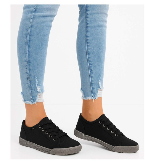 Czarne sznurowane damskie trampki /G10-3 18066 T142/