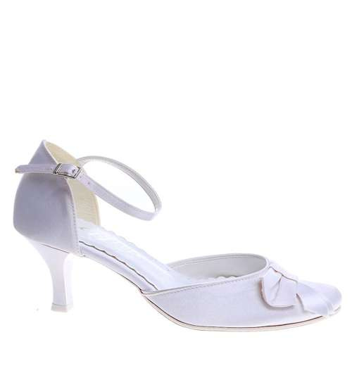 Białe czółenka damskie na niskim obcasie z paseczkiem /G11-2 SR13/ Białe czółenka damskie na niskim obcasie z paseczkiem /G11-2 SR13/