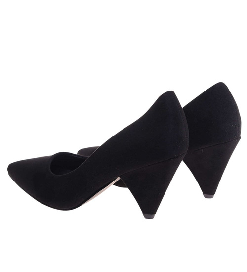 Czarne zamszowe czółenka damskie na obcasie /E5-2 12153 T197/