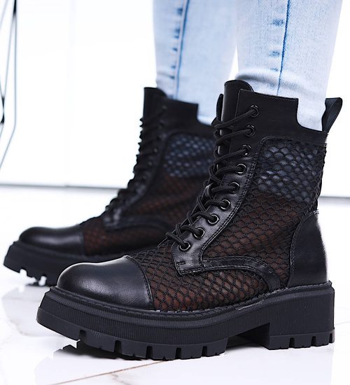 Czarne ażurowe botki trapery na platformie / 16769   G12-1  G381/