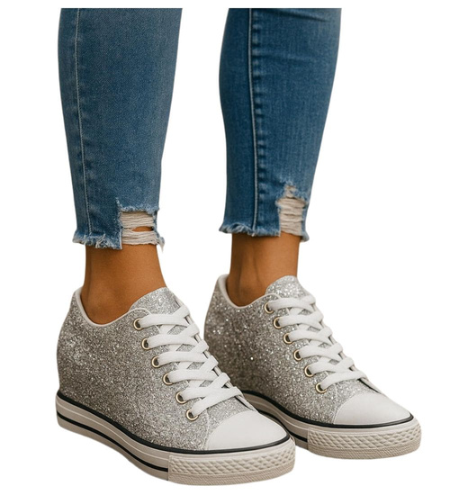 Srebrne trampki sneakersy na niskim koturnie /J4-2 16611 T094/