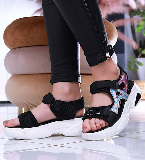 Sportowe czarne sandały na platformie /F3-3 13929 T289/