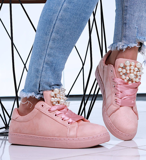 Sznurowane różowe trampki damskie z perełkami /E4-3 15953 T185/