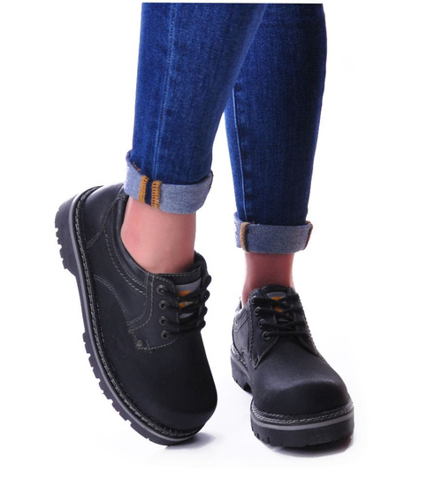 Czarne trapery z niską cholewką /C6-3 13047 S292/