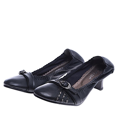 Czarne czółenka damskie na niskim obcasie /D8-3 14716 T132/