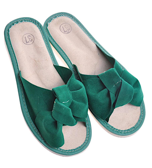 Skórzane domowe klapki z kokardą Zielone /B6-1 10859 S194/