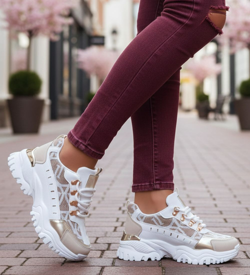 Beżowo białe snekaersy na platformie /E6-1 17405  T683/