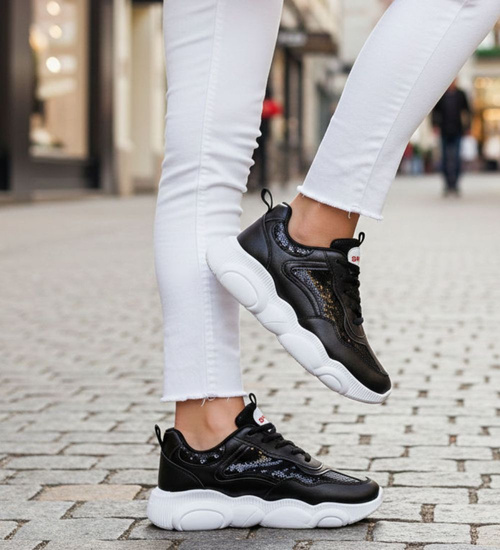 Sznurowane czarne buty sportowe /B1-3 11918 T198/