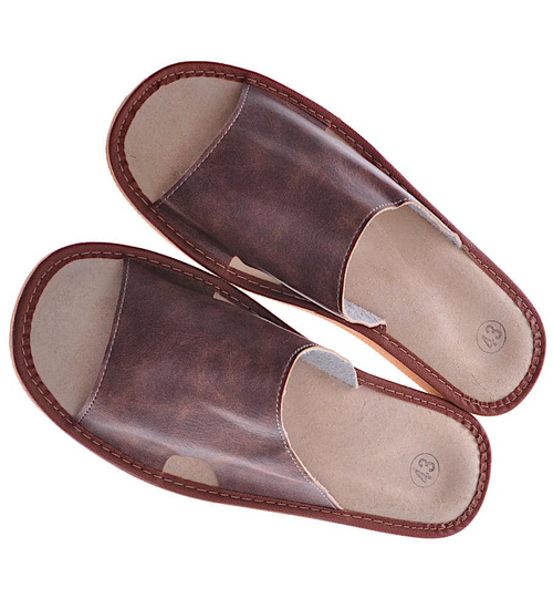 Wygodne domowe klapki z naturalnej skóry Brązowe /G5-1 4893 S156/