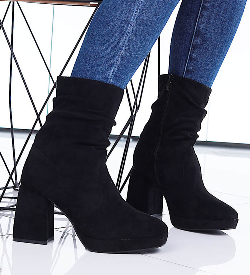 Czarne damskie botki na szerokim słupku /F1-3 15419 T349/